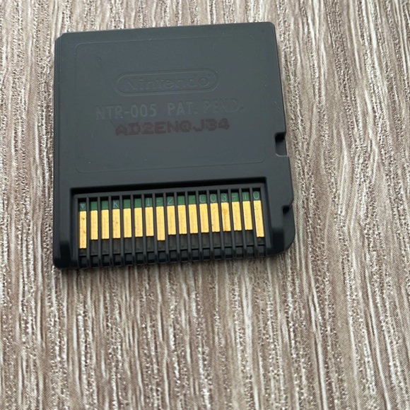 Nintendogs Chihuahua & Friends Nintendo DS and Game Box - Picture 6 of 6